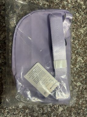 Lululemon Lilac - Festival belt bag
